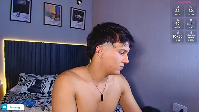 Snapshot of Leo_Savage_ chatting on 08-02-26, 03:05 Leo Savage online show from 08-02-26, 03:05