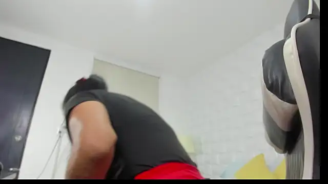 yulitza1025 online show from 02-27-26, 11:54