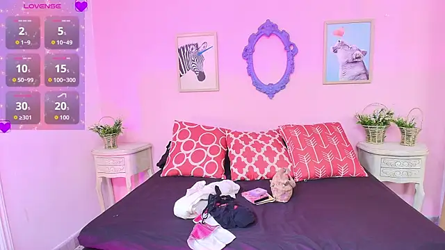 Snapshot of Nahomi_Rivera chatting on 09-25-25, 01:04 Nahomi Rivera online show from 09-25-25, 01:04