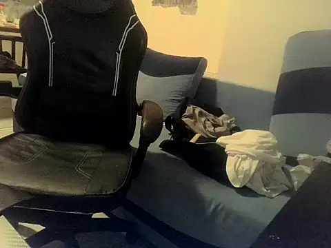 Snapshot of Wyrolowanyyy chatting on 02-26-26, 09:03 Wyrolowanyyy online show from 02-26-26, 09:03