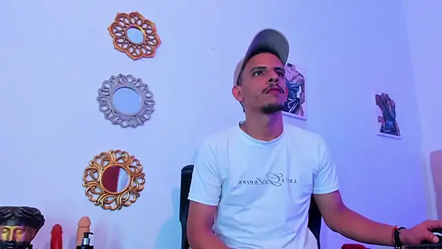  Tarekk  online show from 10-03-25, 02:58