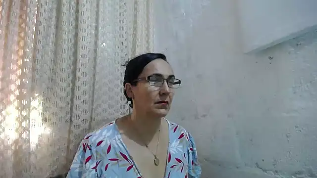 gabbyparker  online show from 11-10-25, 07:24