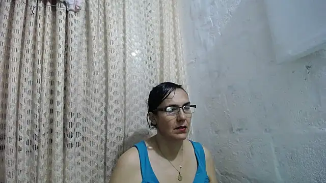 gabbyparker  online show from 11-15-25, 10:01
