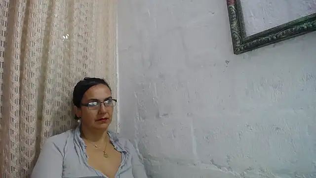 gabbyparker  online show from 02-21-26, 10:49