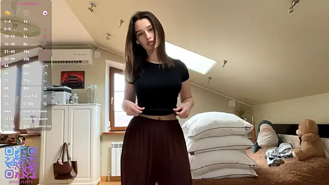 Snapshot of DarlineBrustera chatting on 05-11-26, 02:45 DarlineBrustera online show from 05-11-26, 02:45