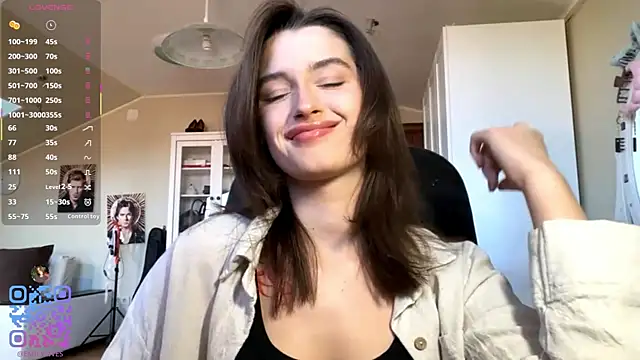 Snapshot of DarlineBrustera chatting on 05-23-26, 02:10 DarlineBrustera online show from 05-23-26, 02:10