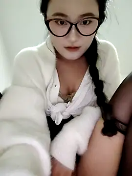 CCAV217 online show from 11-19-25, 03:12