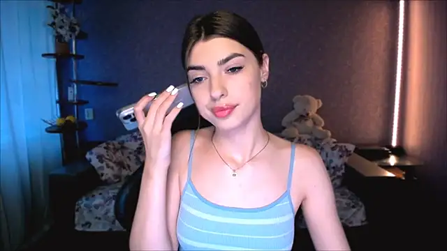 Dianaa Lee0 online show from 08-03-26, 02:11