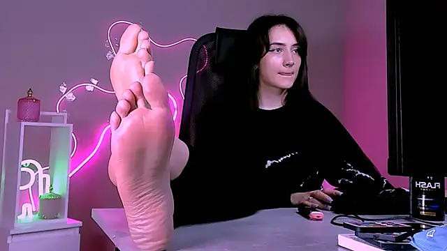 Snapshot of olivianorton chatting on 02-24-26, 02:59 olivianorton online show from 02-24-26, 02:59