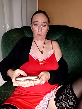 Sophierob1 online show from 09-30-25, 06:29