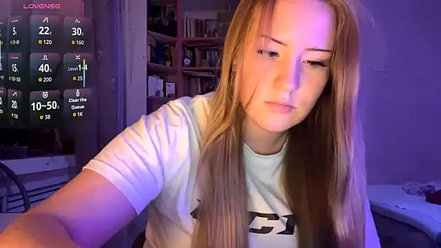 PandaFluff online show from 10-08-25, 03:53