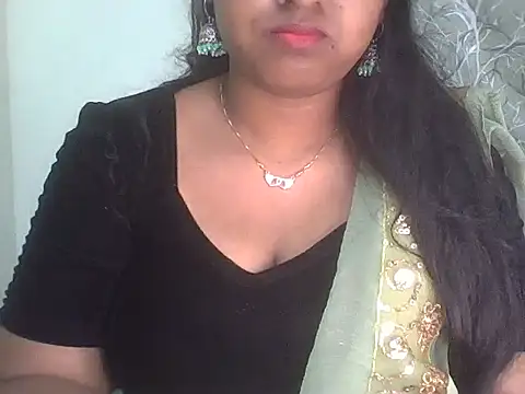 Snapshot of its_me_Rashmi chatting on 01-13-26, 05:40 its me Rashmi online show from 01-13-26, 05:40