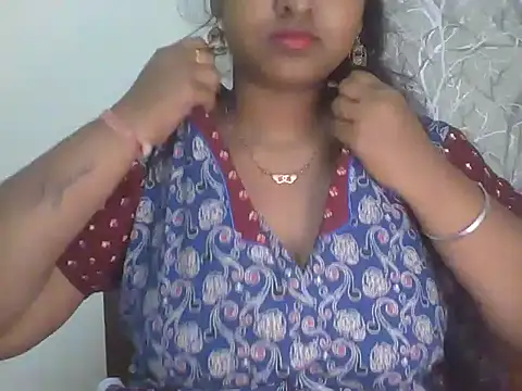 Snapshot of its_me_Rashmi chatting on 02-22-26, 10:30 its me Rashmi online show from 02-22-26, 10:30