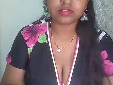 Snapshot of its_me_Rashmi chatting on 03-15-26, 05:41 its me Rashmi online show from 03-15-26, 05:41