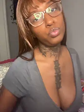 Snapshot of MistiSavannah chatting on 11-18-25, 01:33 MistiSavannah online show from 11-18-25, 01:33