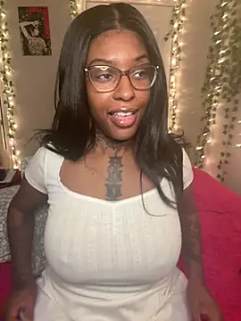 Snapshot of MistiSavannah chatting on 02-21-26, 12:06 MistiSavannah online show from 02-21-26, 12:06