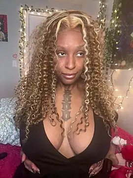 Snapshot of MistiSavannah chatting on 04-11-26, 03:05 MistiSavannah online show from 04-11-26, 03:05