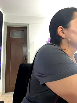 Rouse69  online show from 11-17-25, 08:31