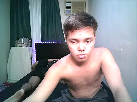 Snapshot of Sweet-shopia chatting on 11-16-25, 12:55 Sweet-shopia online show from 11-16-25, 12:55