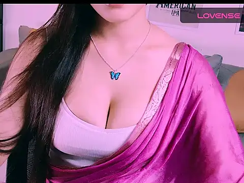 Snapshot of My_Rose chatting on 09-18-25, 09:28 My Rose online show from 09-18-25, 09:28