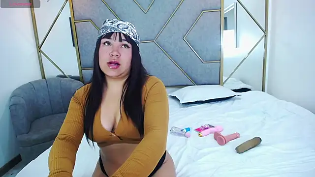 Snapshot of KarinaPrath chatting on 09-23-25, 10:02 KarinaPrath online show from 09-23-25, 10:02