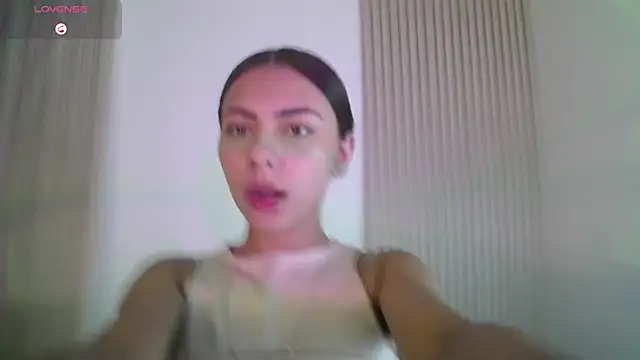 Snapshot of LilybethGray chatting on 09-20-25, 11:06 LilybethGray online show from 09-20-25, 11:06