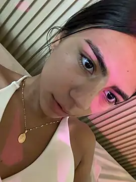 Snapshot of LilybethGray chatting on 03-03-26, 11:10 LilybethGray online show from 03-03-26, 11:10