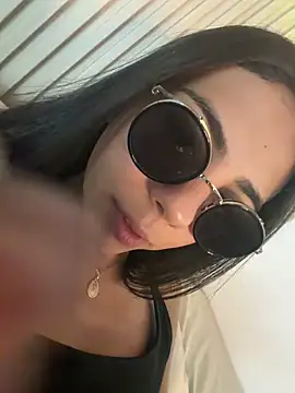 LilybethGray online show from 05-01-26, 08:57