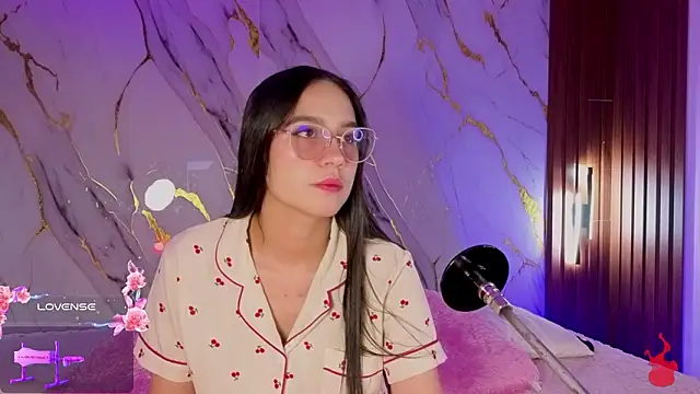 Emmiicute online show from 02-16-26, 08:27