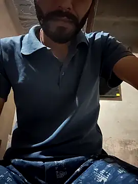 Snapshot of vickylis chatting on 09-11-25, 04:29 vickylis online show from 09-11-25, 04:29