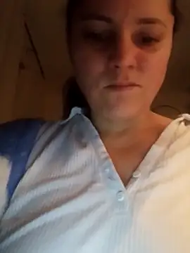 Cassandrina1 online show from 11-28-25, 05:43