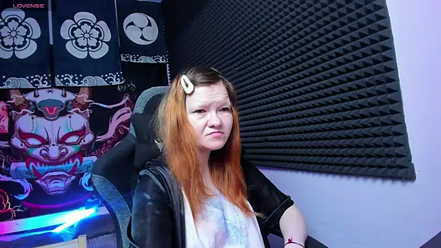 Nora lovvvv online show from 10-19-25, 10:16