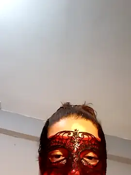 Snapshot of Maskelihatun chatting on 09-19-25, 06:08 Maskelihatun online show from 09-19-25, 06:08