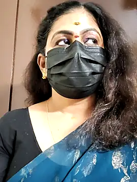 Snapshot of Sweetie_swetha37 chatting on 09-22-25, 03:25 Sweetie swetha37 online show from 09-22-25, 03:25