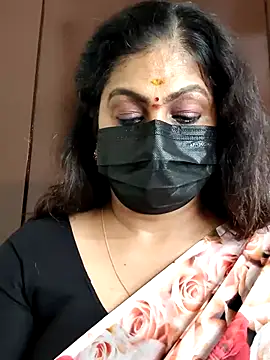 Snapshot of Sweetie_swetha37 chatting on 09-27-25, 10:04 Sweetie swetha37 online show from 09-27-25, 10:04