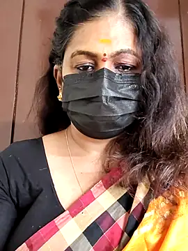 Snapshot of Sweetie_swetha37 chatting on 09-28-25, 10:48 Sweetie swetha37 online show from 09-28-25, 10:48