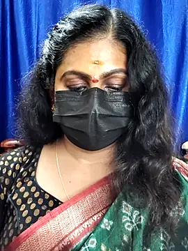 Snapshot of Sweetie_swetha37 chatting on 10-21-25, 08:42 Sweetie swetha37 online show from 10-21-25, 08:42