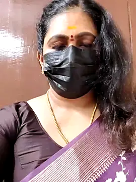 Snapshot of Sweetie_swetha37 chatting on 11-19-25, 07:08 Sweetie swetha37 online show from 11-19-25, 07:08