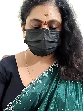 Snapshot of Sweetie_swetha37 chatting on 12-02-25, 04:02 Sweetie swetha37 online show from 12-02-25, 04:02