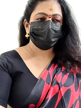 Snapshot of Sweetie_swetha37 chatting on 12-14-25, 03:17 Sweetie swetha37 online show from 12-14-25, 03:17