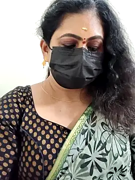 Snapshot of Sweetie_swetha37 chatting on 12-19-25, 10:28 Sweetie swetha37 online show from 12-19-25, 10:28