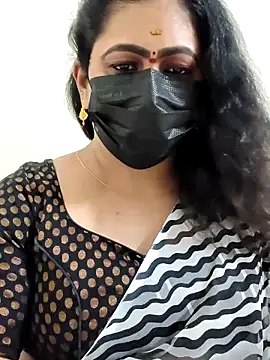 Snapshot of Sweetie_swetha37 chatting on 12-20-25, 04:14 Sweetie swetha37 online show from 12-20-25, 04:14