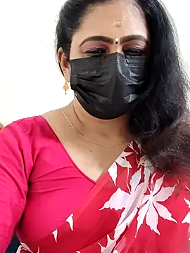 Snapshot of Sweetie_swetha37 chatting on 01-07-26, 06:10 Sweetie swetha37 online show from 01-07-26, 06:10