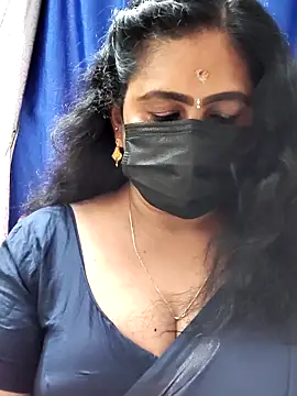 Snapshot of Sweetie_swetha37 chatting on 02-01-26, 10:03 Sweetie swetha37 online show from 02-01-26, 10:03