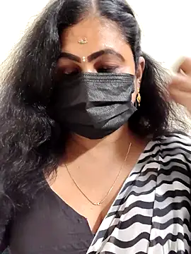 Snapshot of Sweetie_swetha37 chatting on 02-07-26, 02:21 Sweetie swetha37 online show from 02-07-26, 02:21