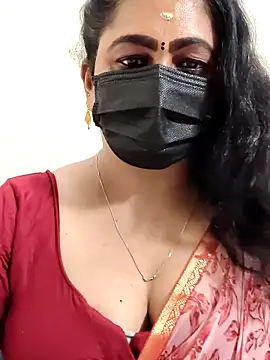 Snapshot of Sweetie_swetha37 chatting on 02-10-26, 02:43 Sweetie swetha37 online show from 02-10-26, 02:43