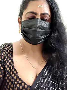 Snapshot of Sweetie_swetha37 chatting on 02-14-26, 02:58 Sweetie swetha37 online show from 02-14-26, 02:58