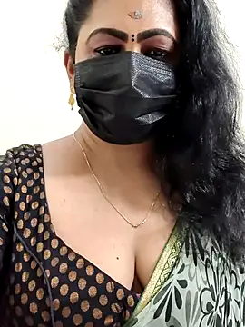 Snapshot of Sweetie_swetha37 chatting on 02-18-26, 08:10 Sweetie swetha37 online show from 02-18-26, 08:10