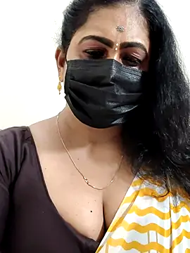 Snapshot of Sweetie_swetha37 chatting on 02-20-26, 06:26 Sweetie swetha37 online show from 02-20-26, 06:26