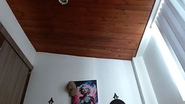 Crystal Star  online show from 02-11-26, 02:55